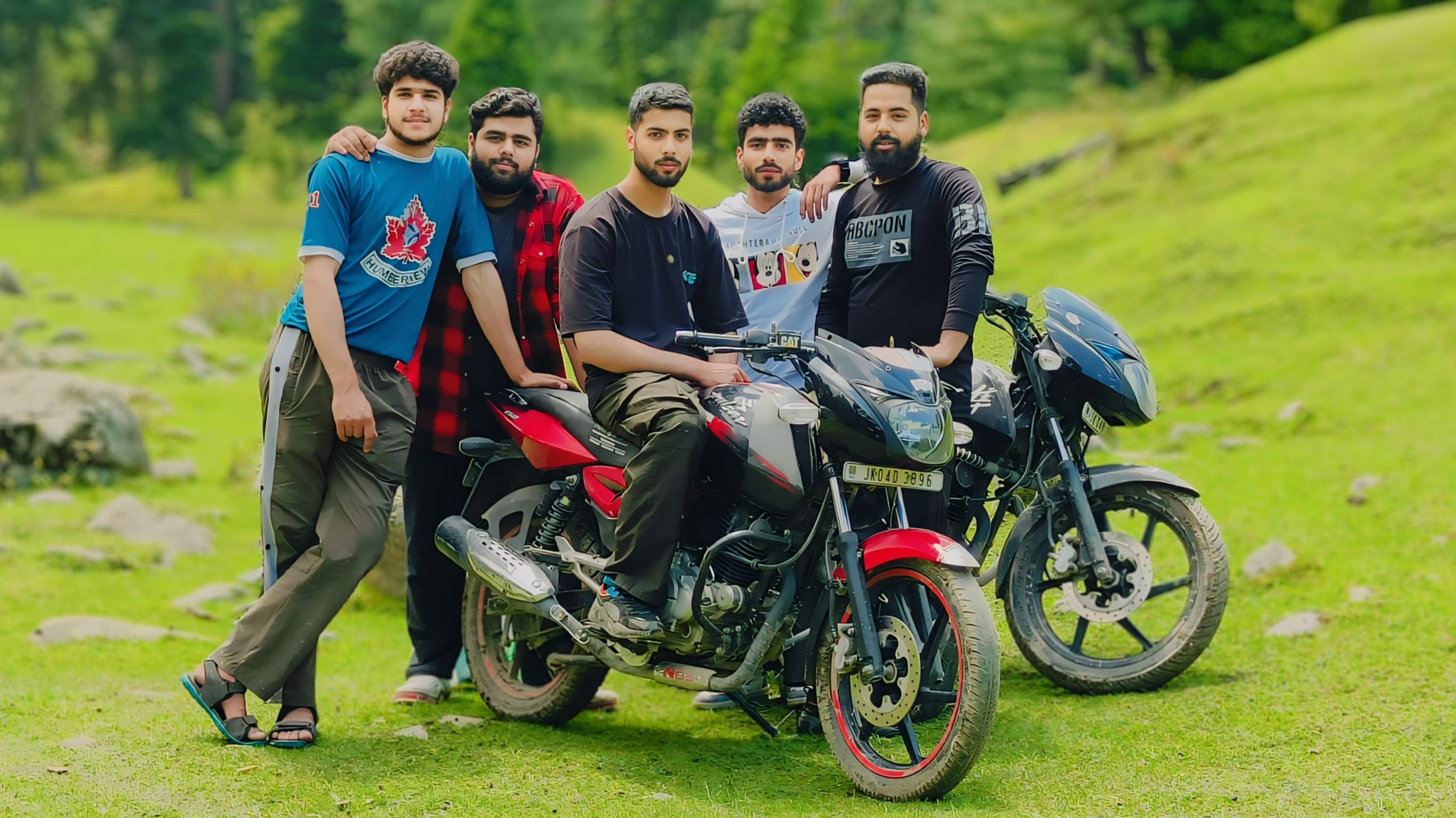 Friend Circle adventure team in Kashmir